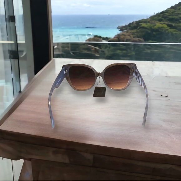 Cogni-Wear Women’s Sunglasses Cat Eye Giraffe Grey UV400 NWT - Picture 6 of 8